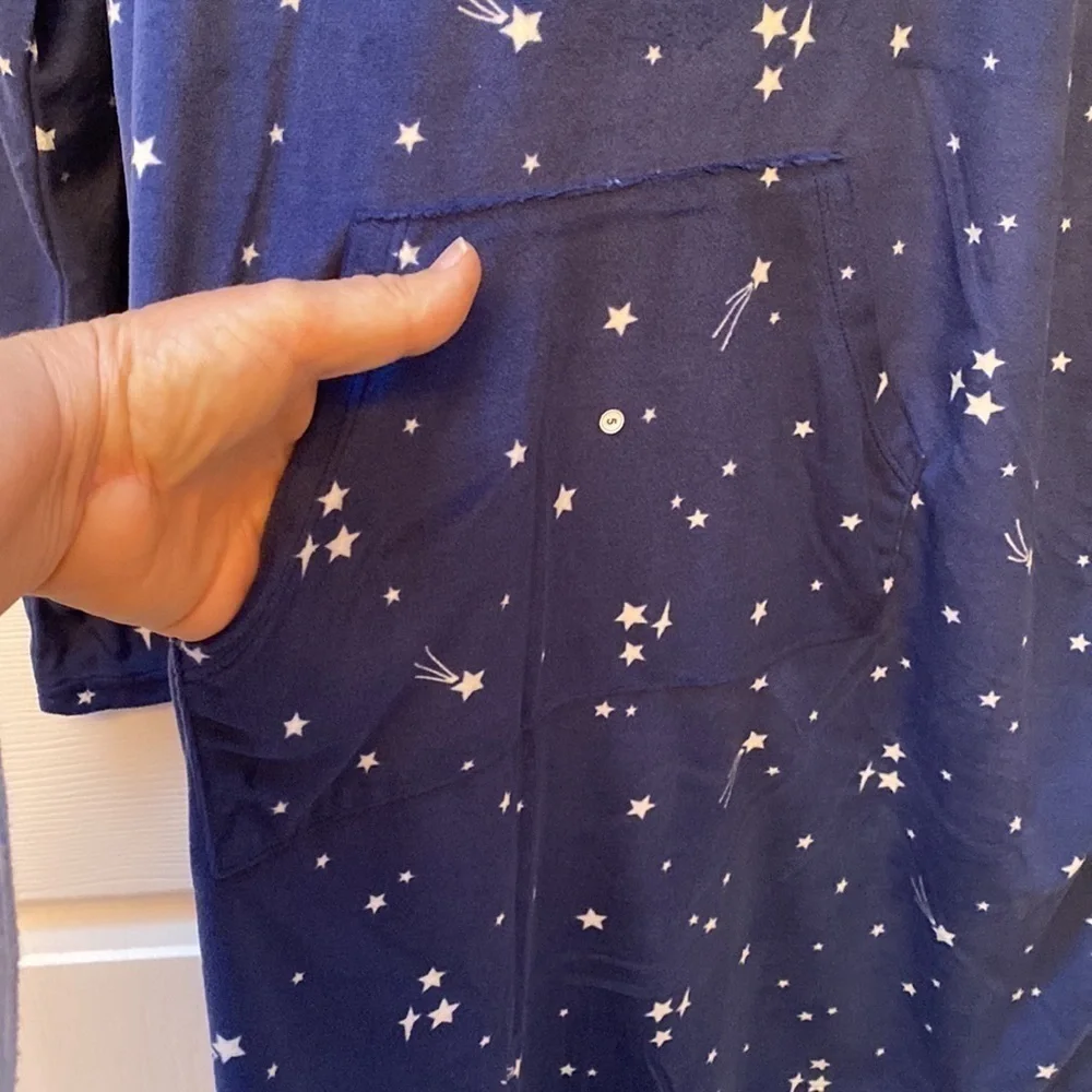 T women’s Sonoma blue soft pocket long sleeve 💤 wear size XL.  NWT